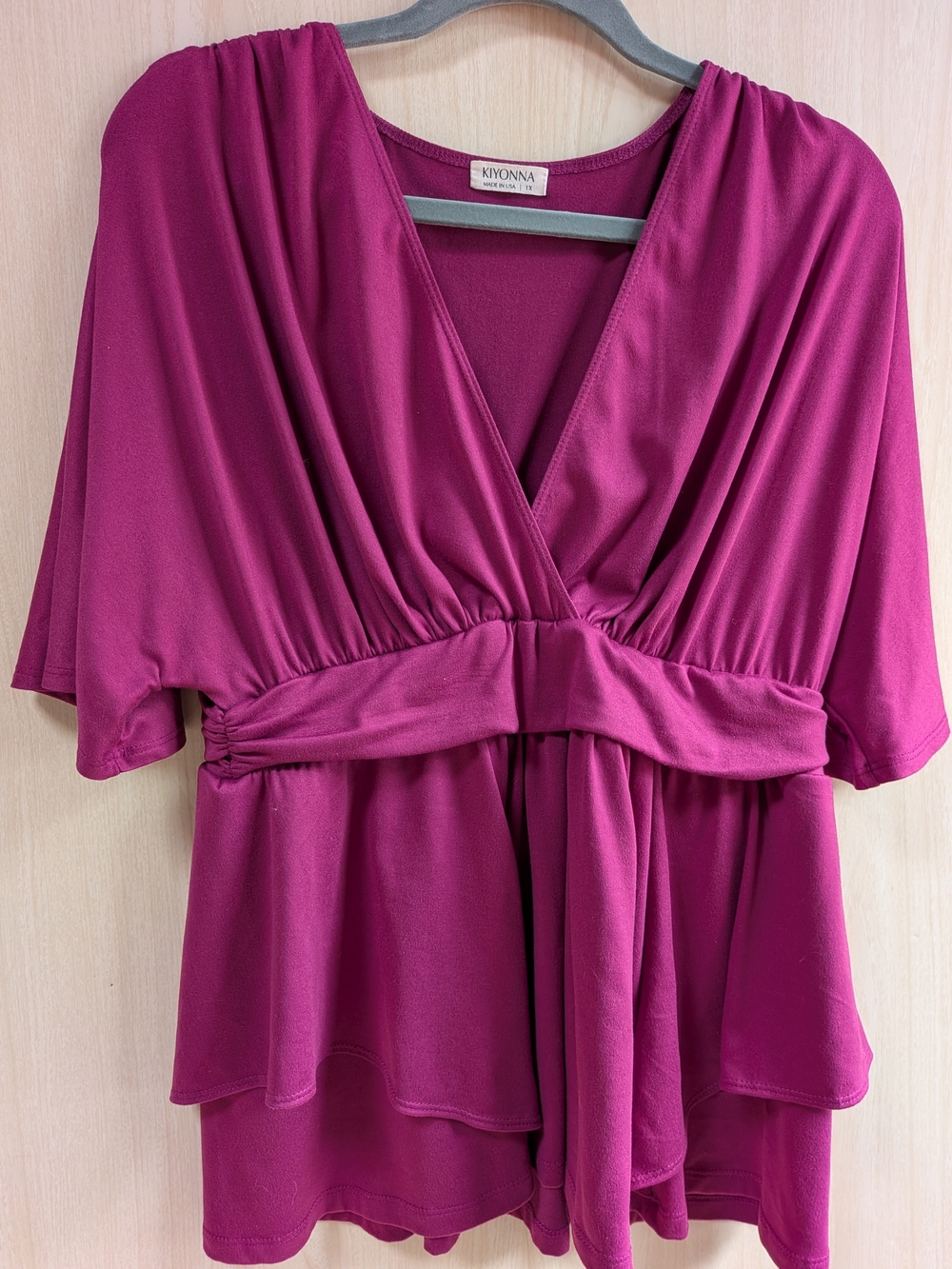 Kiyonna Promenade Top 1X Berry Faux Wrap Flutter Sleeve Peplum USA
